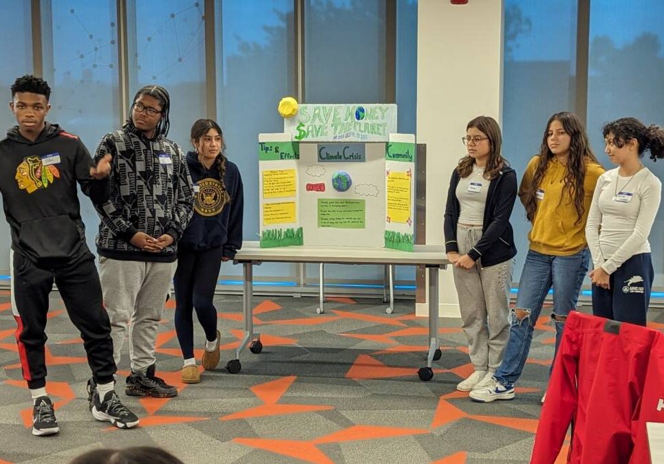 Students presenting an experiment